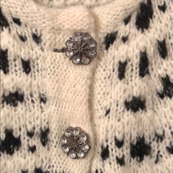 Christopher and Banks Sweater - Picture 4 of 4